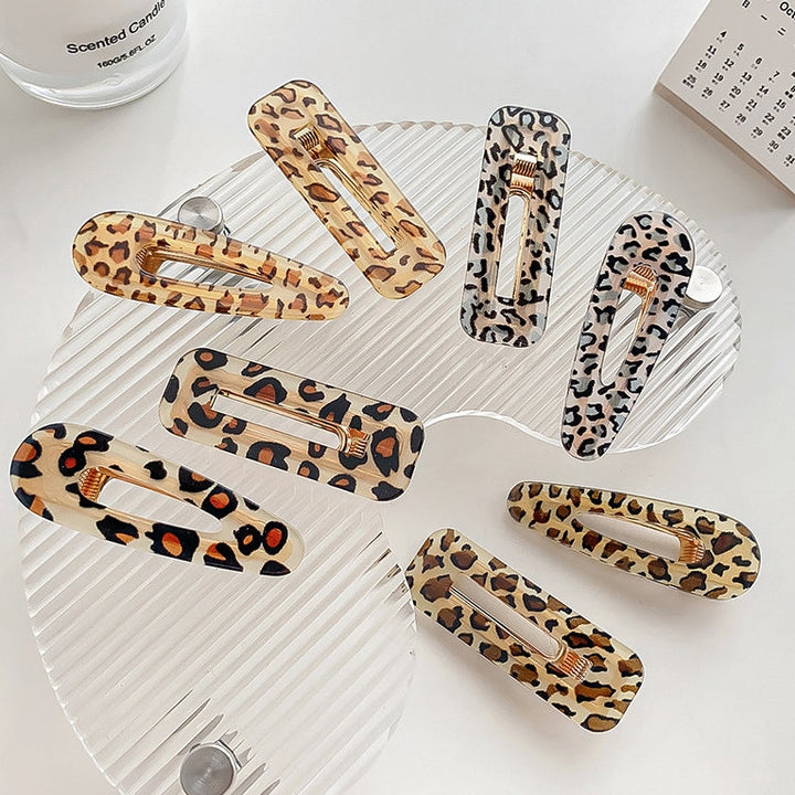 Leopard acrylic hair clip
