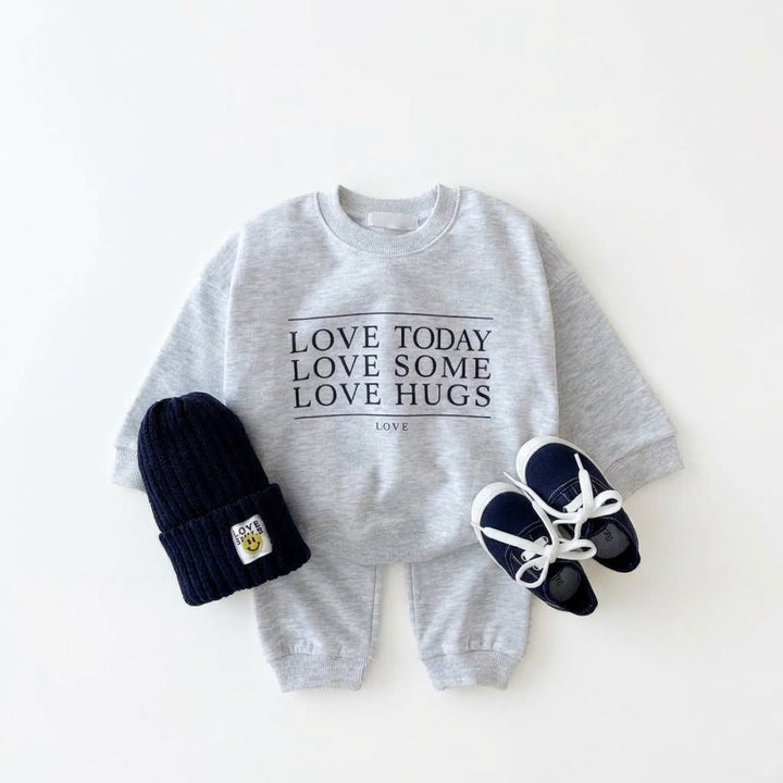 Kids Love Hugs Print Sweatshirt and Sweatpants Set