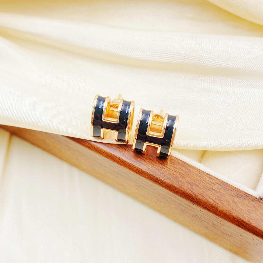 Luxury Letter H stud earrings