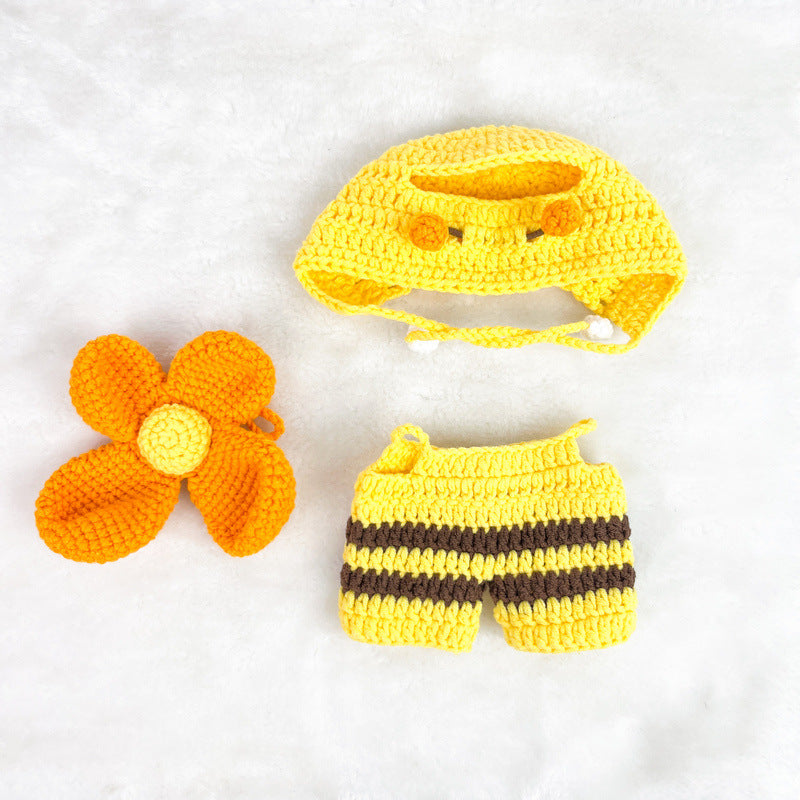 Handmade crochet little bee costume for labubu