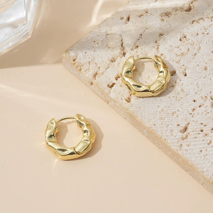 Irregular metal hoop earrings Fashionable commuter earrings