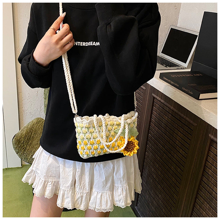 Hand-Crocheted Sweet Floral Shoulder Bag for summer