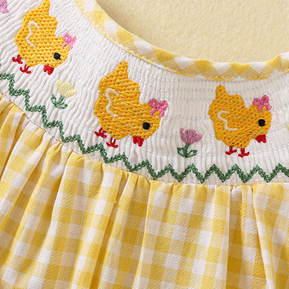 Chick embroidery smocked dress with flying sleeves