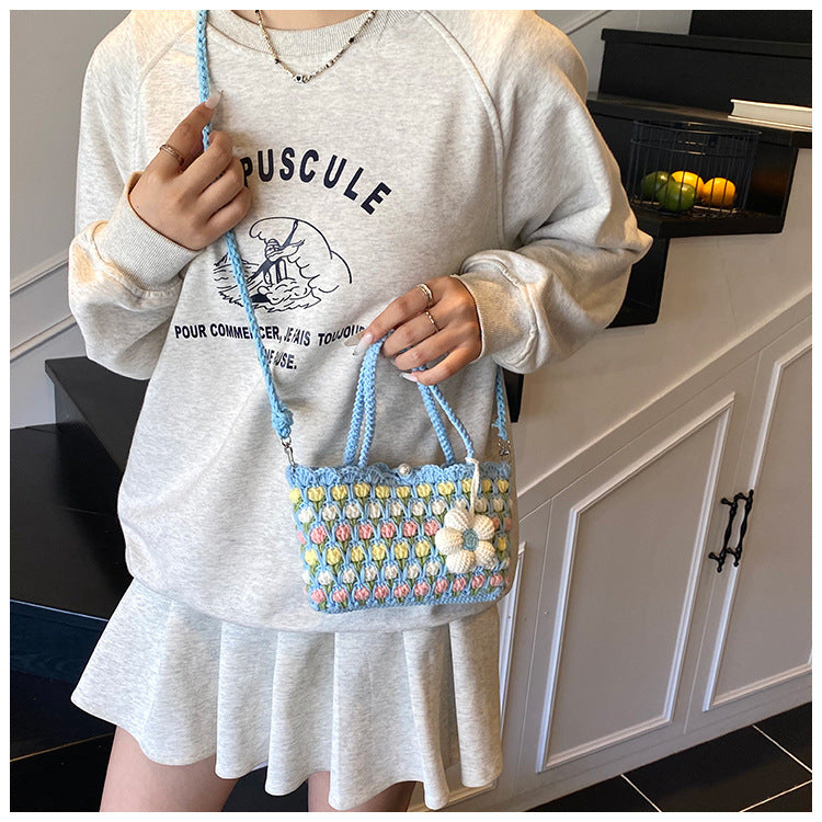 Hand-Crocheted Sweet Floral Shoulder Bag for summer