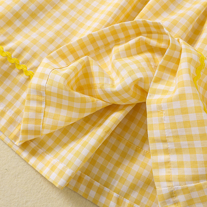 Chick embroidery smocked dress with flying sleeves