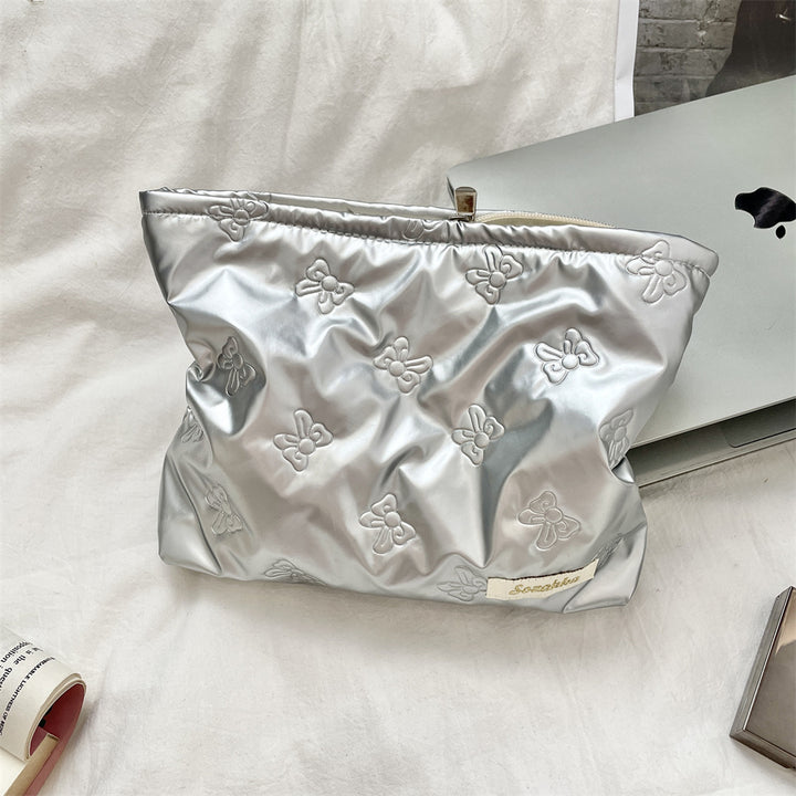 Quilted PU heart-shaped cosmetic bag storage bag