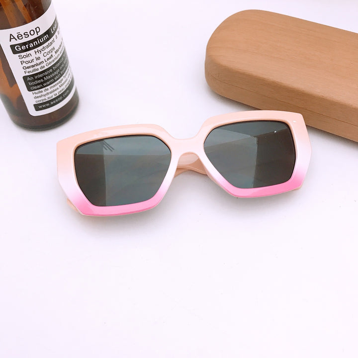 Gradient color square frame cool kids sunglasses