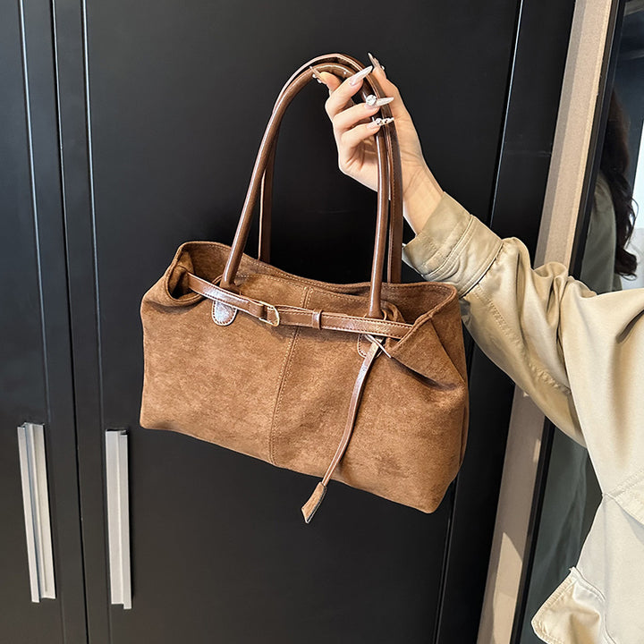 Retro large capacity suede shoulder bag commuter bag