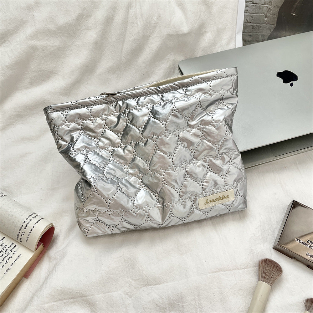 Quilted PU heart-shaped cosmetic bag storage bag