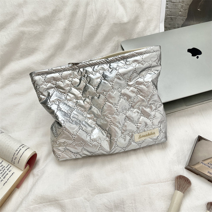 Quilted PU heart-shaped cosmetic bag storage bag
