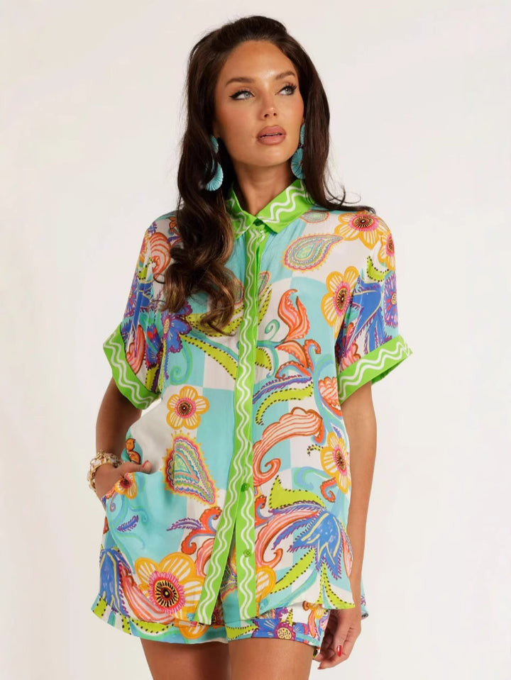 Summer Graffiti Vacation Shorts Set for seaside