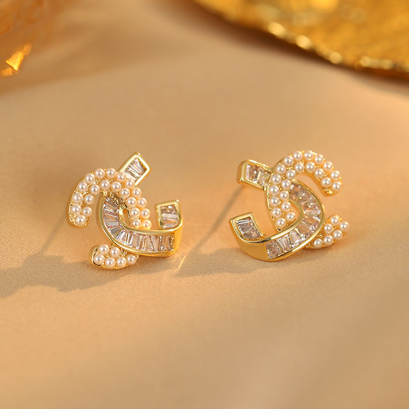 Vintage CC letter Crystal Pearl Earring