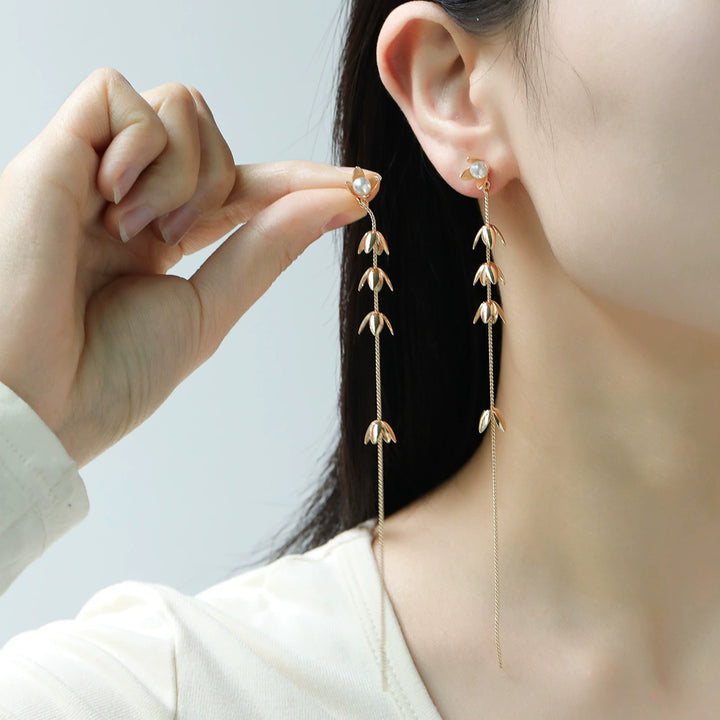 Gold flower Tassel Drop earrings