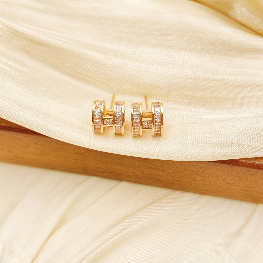 Luxury Letter H stud earrings