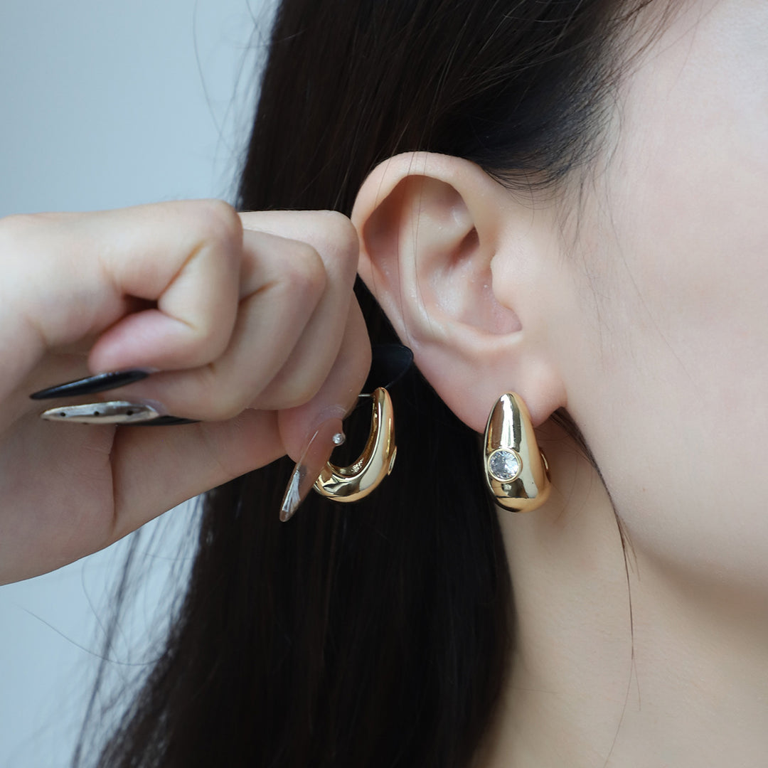 French retro style gold geometric earrings versatile earrings