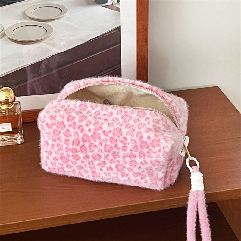 Pink leopard plush portable cosmetic bag