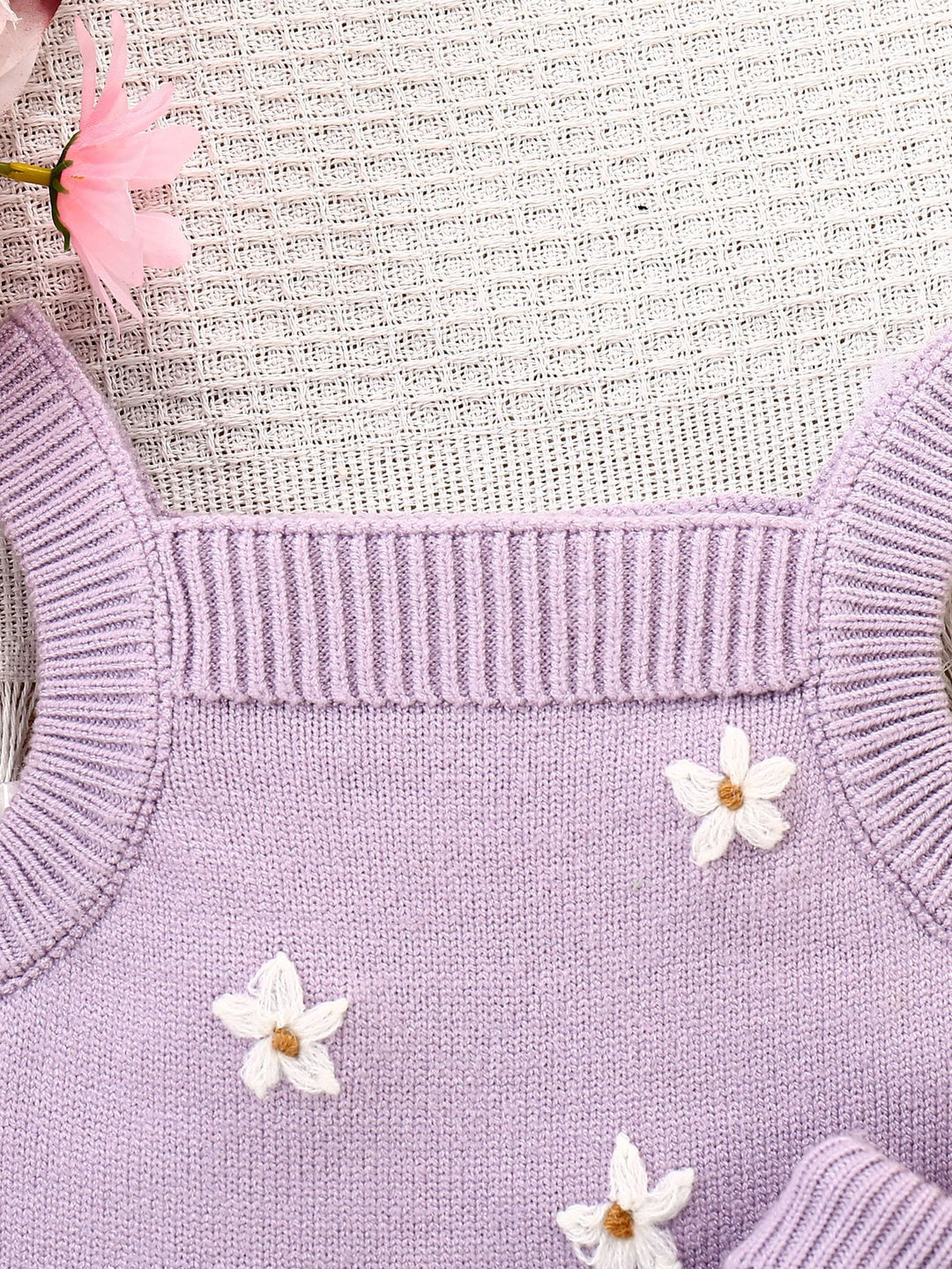 Baby girls sweet floral embroidered knitted top&shorts set