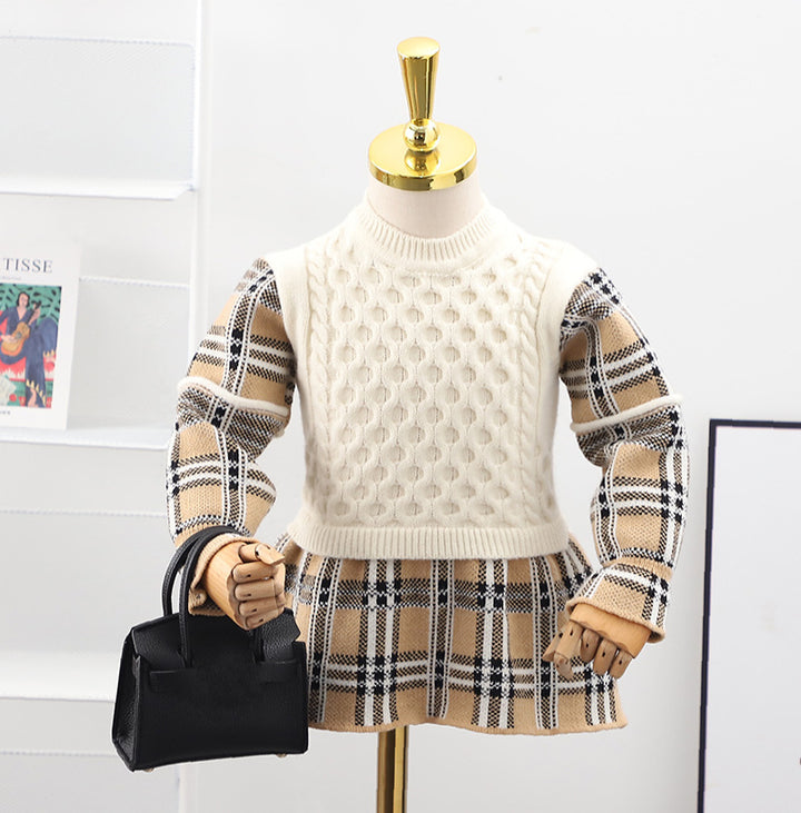 Classic retro plaid splicing cable-knit sweater