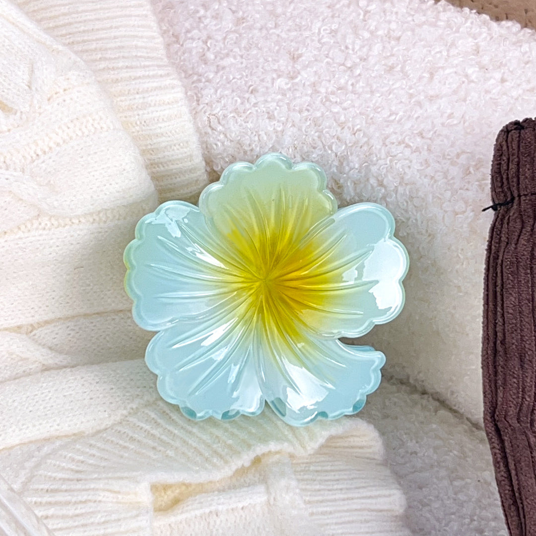 Flower-Shaped Hair Clip Gradient Color Hair clip for Vacation