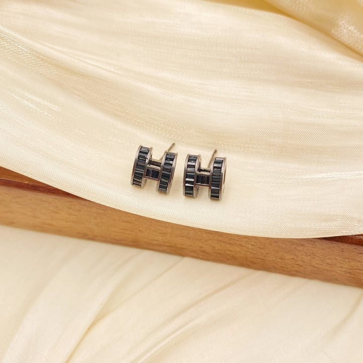 Luxury Letter H stud earrings