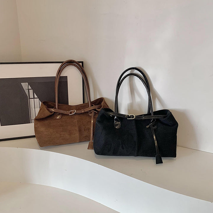Retro large capacity suede shoulder bag commuter bag