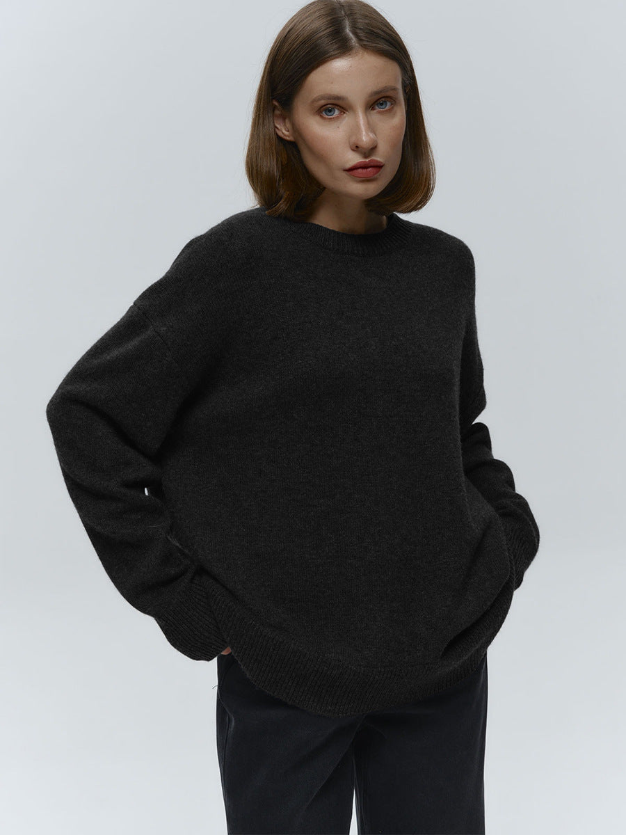 Round neck solid color knitted sweater Basic all-match sweater