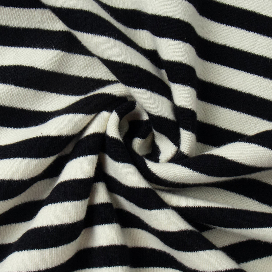 Striped slim round neck cotton bottoming shirt for women