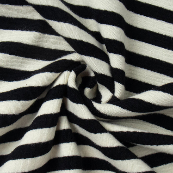 Striped slim round neck cotton bottoming shirt for women