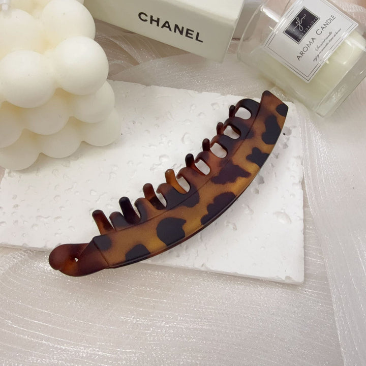 Retro leopard print banana hairclip for women