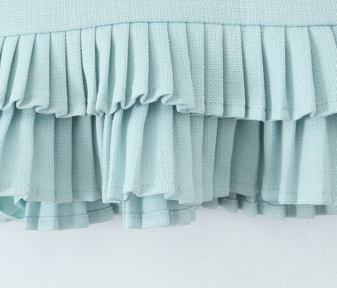 Striped short-sleeved shirt&low-waist pleated skirt