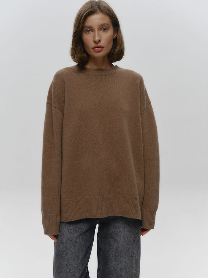Round neck solid color knitted sweater Basic all-match sweater