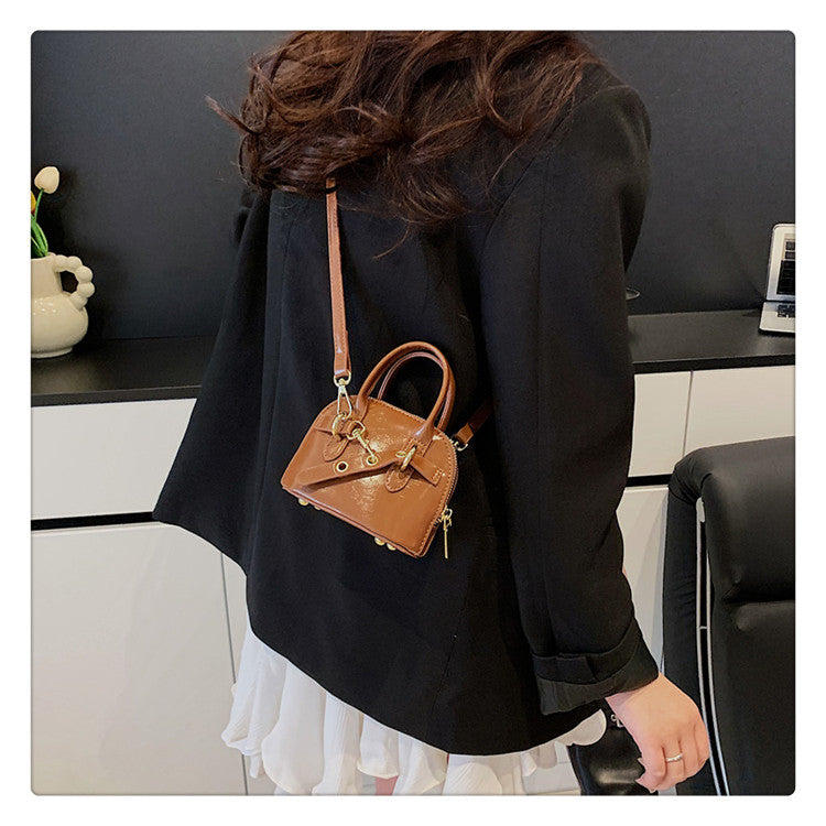 Retro shell Handbag One-shoulder Crossbody Women's Bag