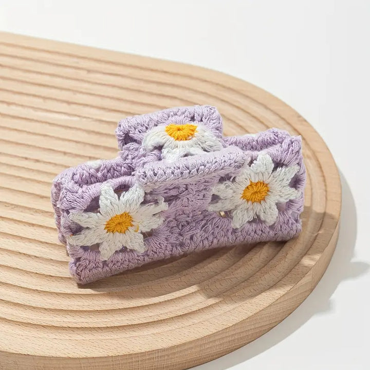 Flower knitted holiday style shark hair clip
