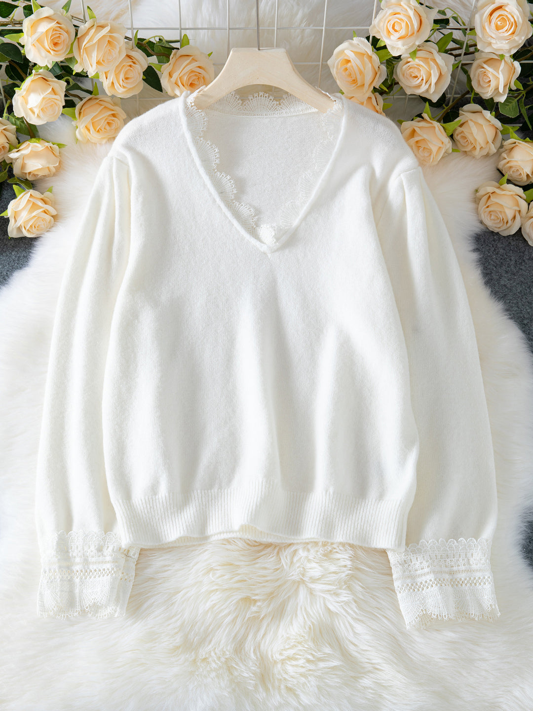 V-neck Lace stitching elegant pullover sweater