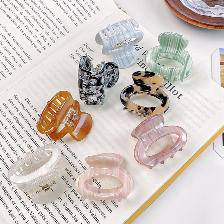 Mini Oval Shark hair claw clips