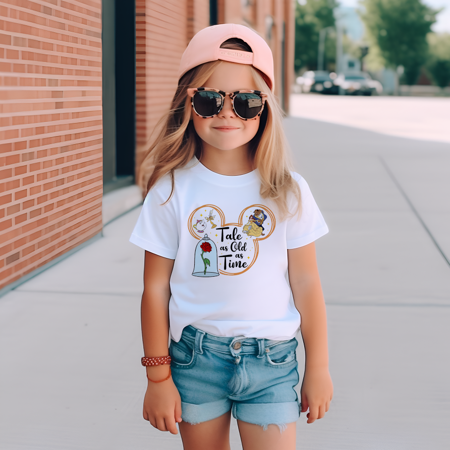Girls white short-sleeved T-shirt