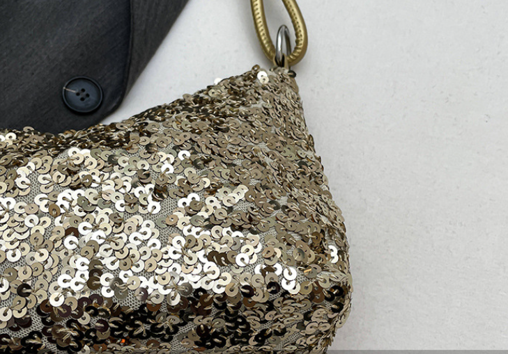 Sparkling sequined women's shoulder bag