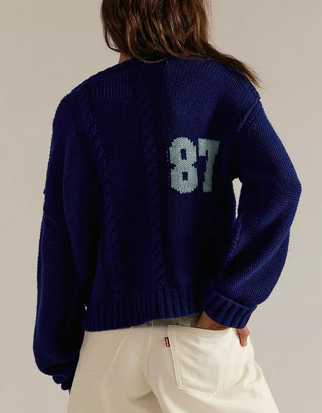 87 letter contrast knitted pullover sweater