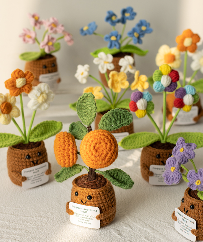Handmade crochet flower ornaments-forget me not