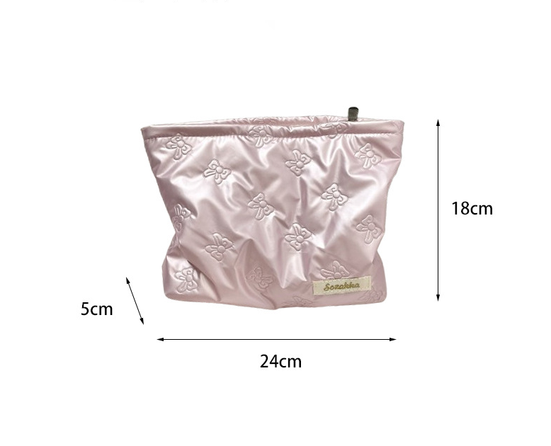 Quilted PU heart-shaped cosmetic bag storage bag