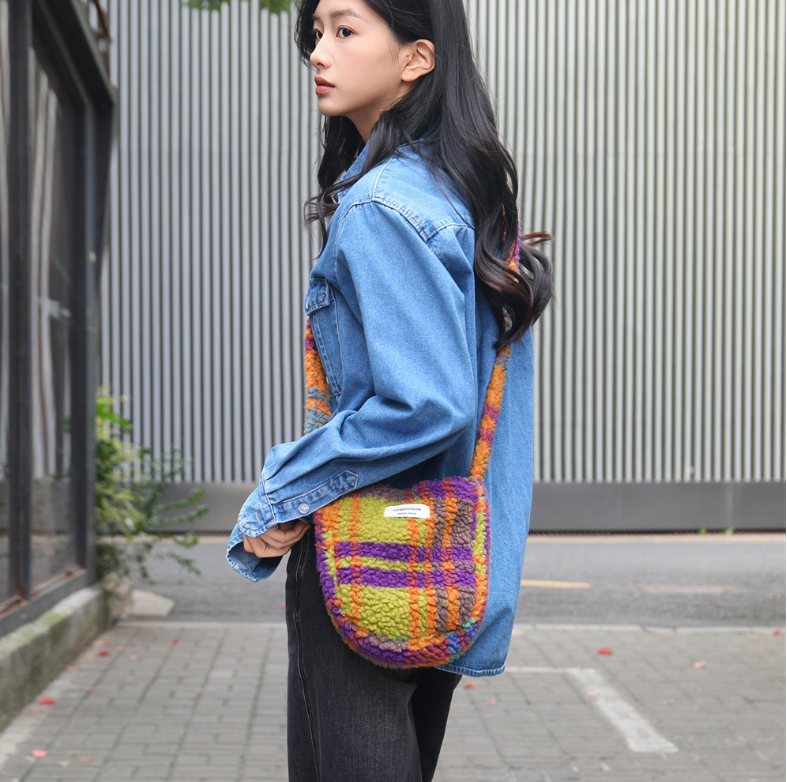 Plush chic large capacity shoulder crossbody bag