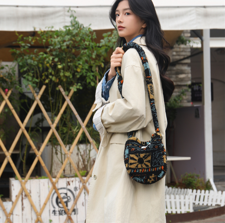 Plush chic large capacity shoulder crossbody bag