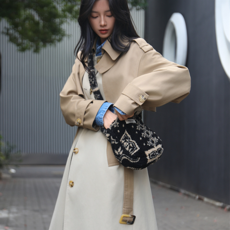 Plush chic large capacity shoulder crossbody bag